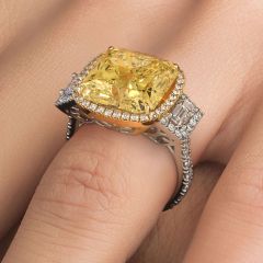 Cushion Halo With Yellow Gold Cover Back And Side Trapezoids Diamond Engagement Ring Setting (0.90ctw Side Round Diamonds And 0.50ctw Side Trapezoids) in 18KYW